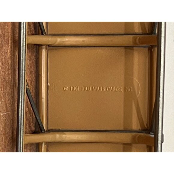 1991 HALLMARK KEEPSAKE ORNAMENT QX431-7 OLD-FASHIONED SLED - Picture 7 of 7